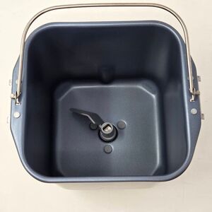 MAGIC CHEF BREAD MAKER MACHINE MODEL CBM-310 BAKING PAN W/ PADDLE REPLACEMENT